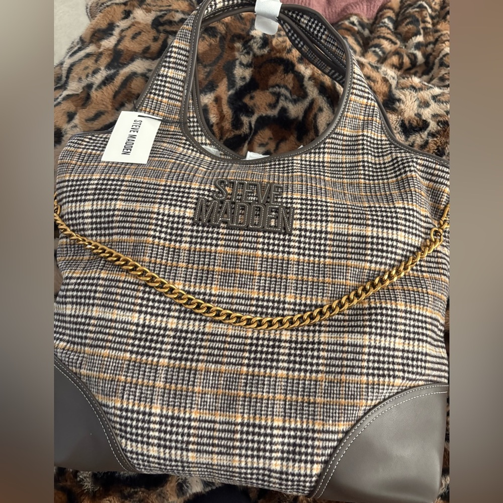 Steve Madden Plaid Grungy Tote🤎 Free Wallet. - Picture 5 of 10